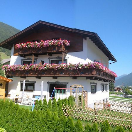 Pension Kristall Neustift im Stubaital Exterior foto
